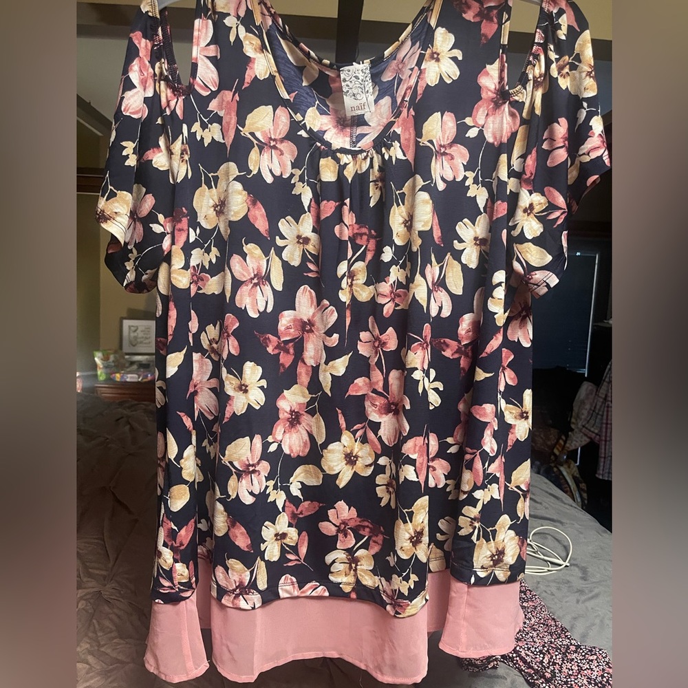 Naïf cold shoulder blouse